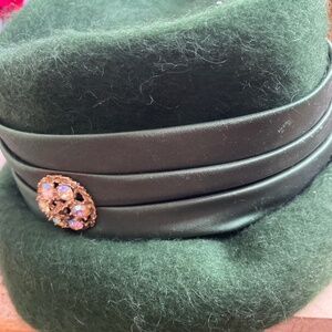 Vintage Ladies Eatons Hat